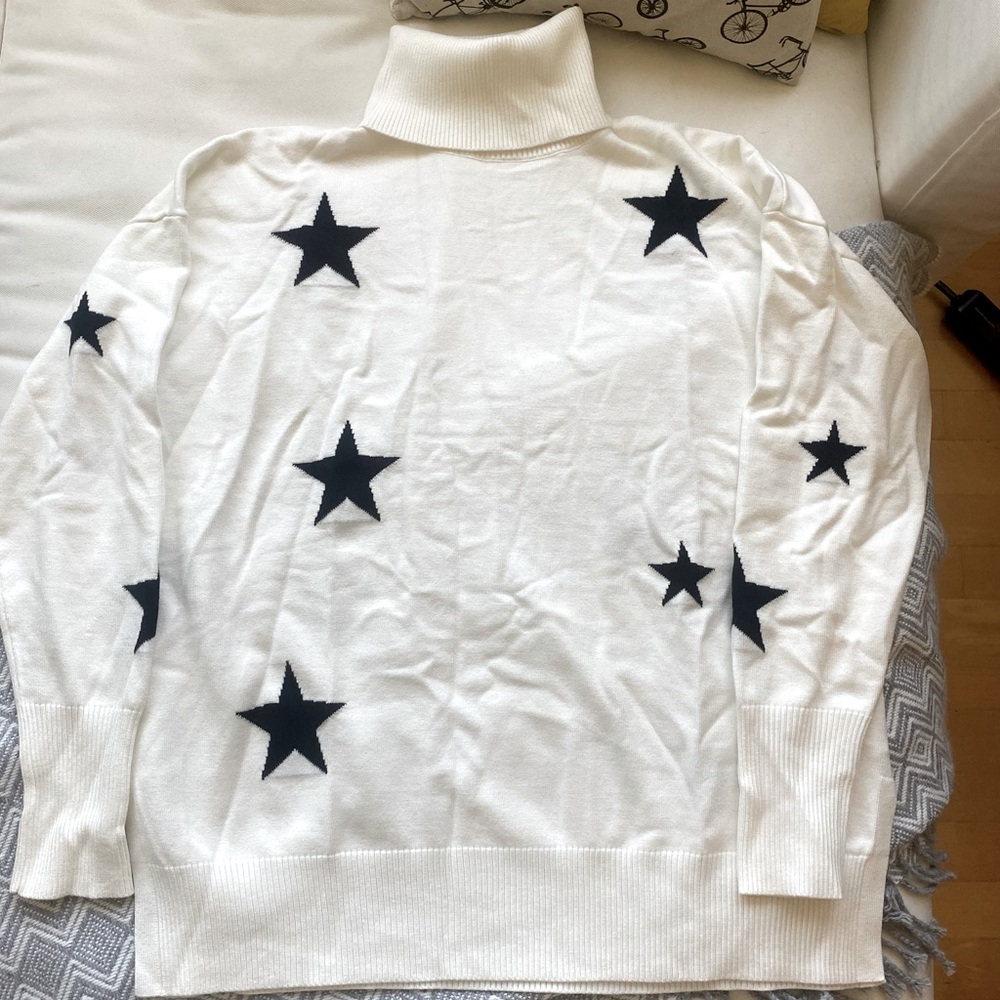 Cream Black Star Turtleneck Sweater Size XL NWT